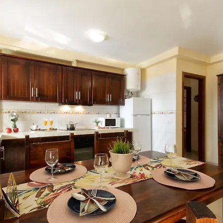 Apartment With Terrace And Pool Punta Del Hidalgo