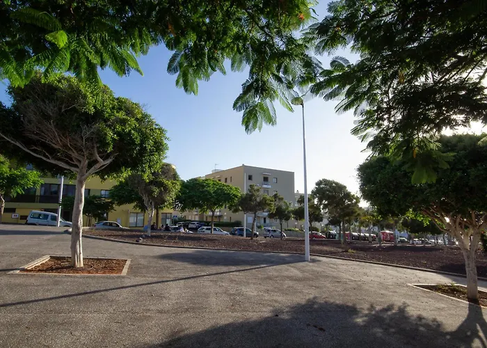 With Terrace And Pool * 蓬达德尔伊达尔戈